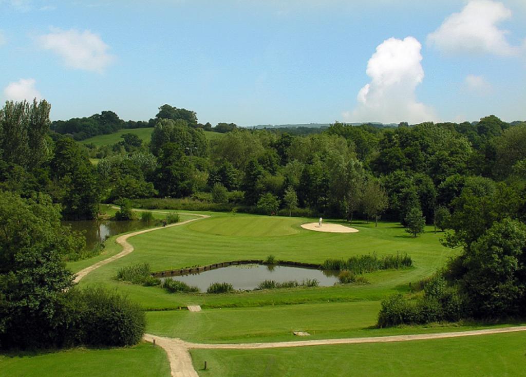 Abbey Hotel Golf & Spa Redditch Eksteriør bilde