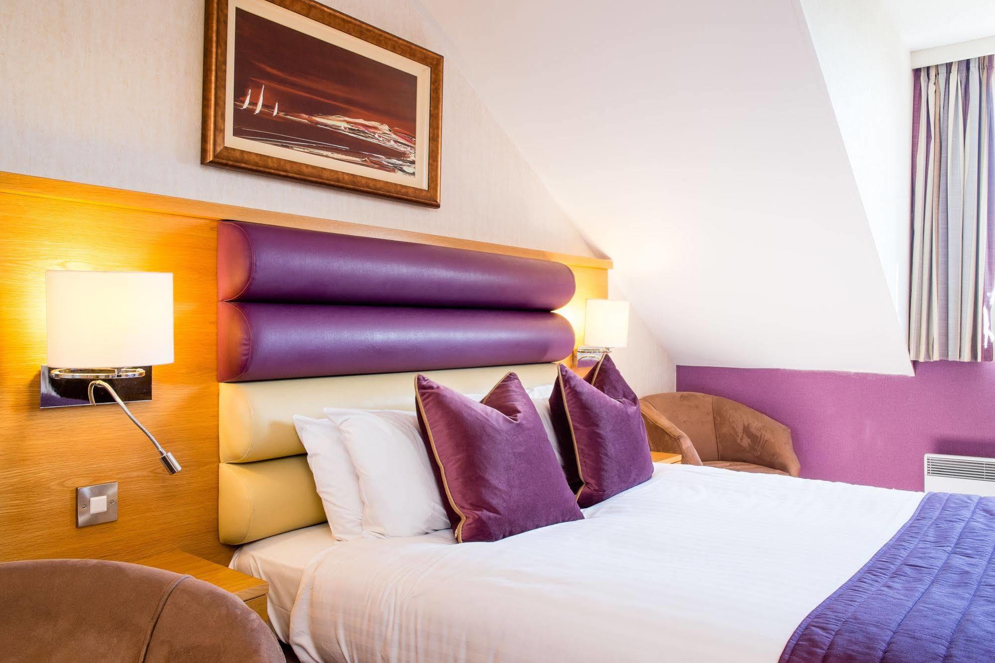 Abbey Hotel Golf & Spa Redditch Eksteriør bilde